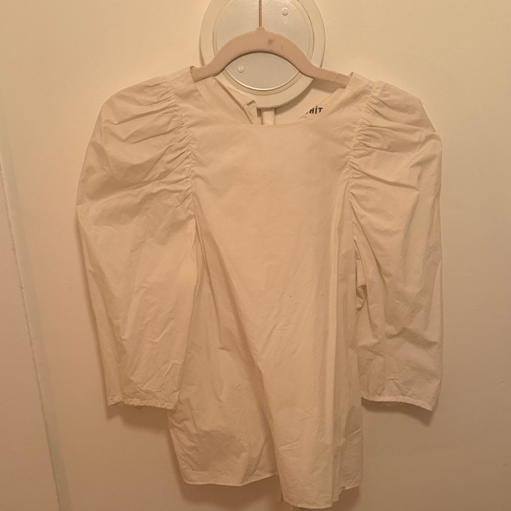 Whit White Puff-Sleeve Blouse